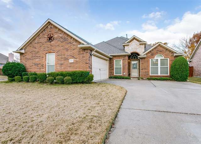 Property at 9704 Havenway Dr, Denton, TX 76226, 4 beds, 2 baths