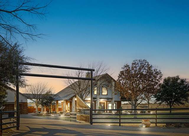 Property at 12401 County Road 1002 Rd, Godley, TX 76044, 3 beds, 2.5 baths