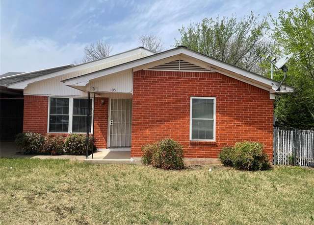 Property at 105 N Cole St, Comanche, TX 76442, 2 beds, 1.5 baths