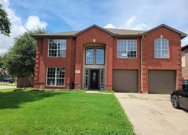 Property at 2001 Mark Twain Ln, Denton, TX 76210, 7 beds, 4.5 baths