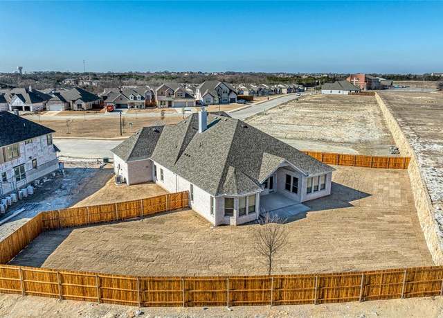 Property at 2801 Gabbro Way, Sherman, TX 75092, 4 beds, 4.5 baths