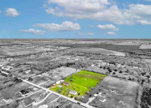Property at 5308 County Road 2526, Royse City, TX 75189, 3 beds, 2 baths