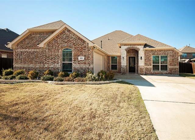 Property at 205 Rutherford Ave, Wylie, TX 75098, 4 beds, 2 baths