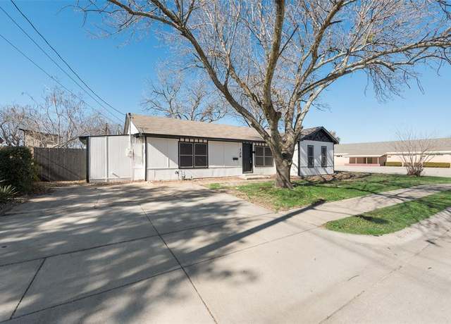 Property at 129 Western Ave, Saginaw, TX 76179, 4 beds, 3.5 baths