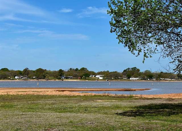 Property at 123 Conejos, Nocona, TX 76255, 4 beds, 3.5 baths