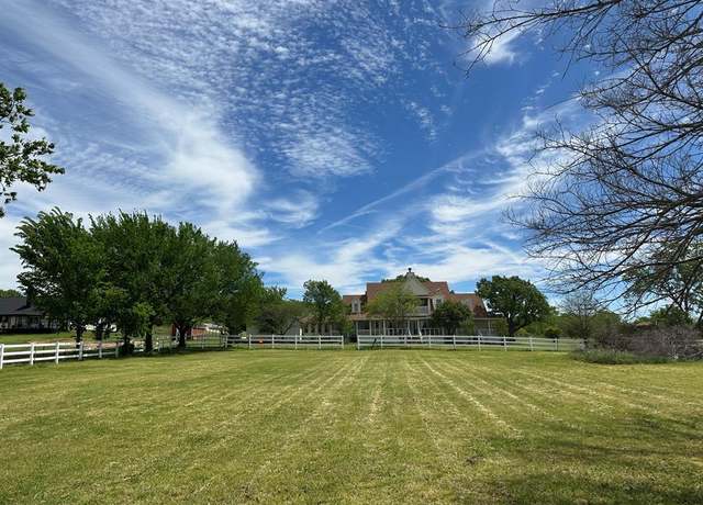 Property at 123 Conejos, Nocona, TX 76255, 4 beds, 3.5 baths