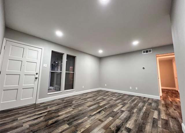 Property at 4020 Holland Ave #106, Dallas, TX 75219, 1 bed, 1 bath