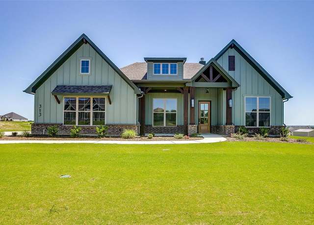 Property at 313 Monument Pl, Reno, TX 76020, 3 beds, 2 baths