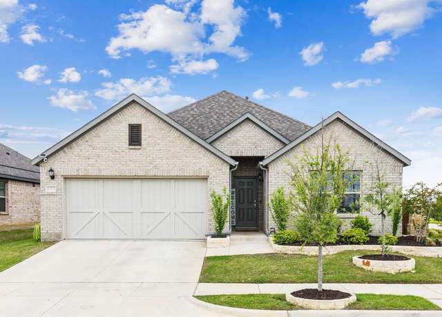 Property at 1424 Bellaire St, Celina, TX 75009, 4 beds, 3 baths