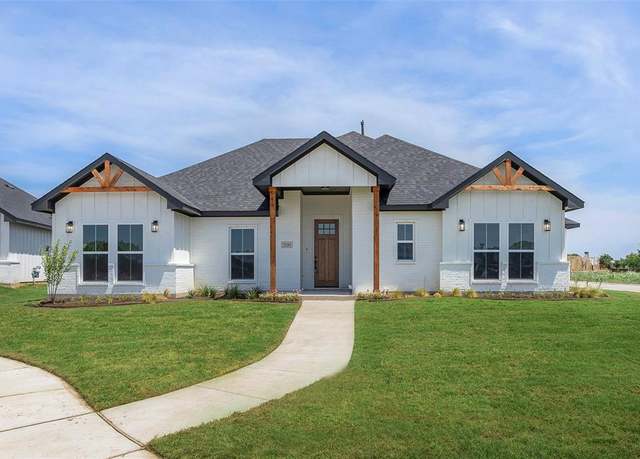Property at 200 Cliff Ct, Godley, TX 76044, 4 beds, 2 baths