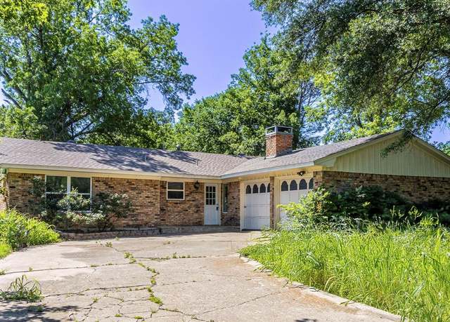 Property at 2218 Archer Trl, Denton, TX 76209, 3 beds, 2 baths