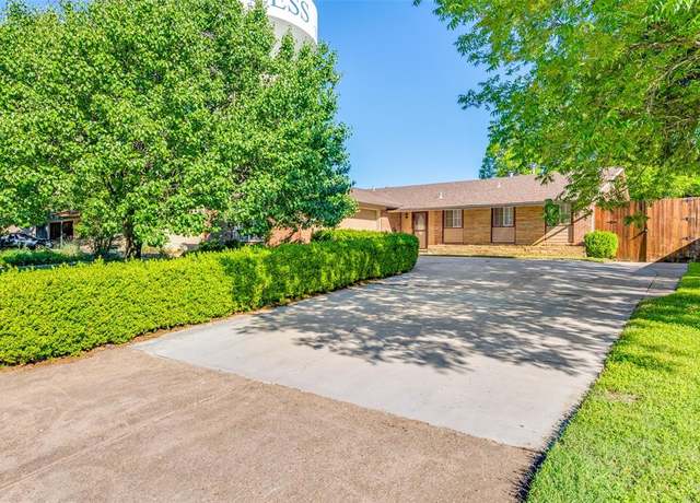 Property at 403 E Alexander Ln, Euless, TX 76040, 3 beds, 2 baths