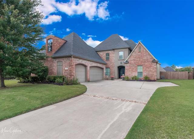 Property at 867 Chartres Dr, Shreveport, LA 71115, 4 beds, 3.5 baths