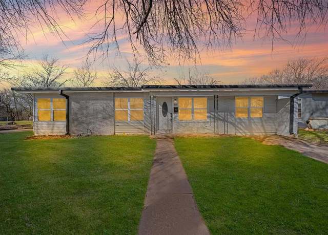 Property at 510 Willow Way, Mcgregor, TX 76657, 4 beds, 1 bath