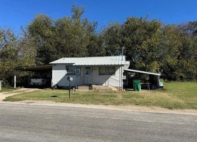 Property at 555 S Belknap St, Stephenville, TX 76401, 1 bed, 1 bath