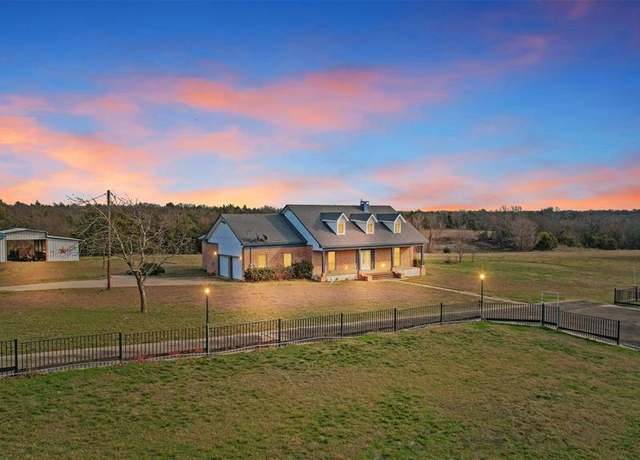 Property at 1432 One Mile Ln, Bells, TX 75414, 3 beds, 2 baths
