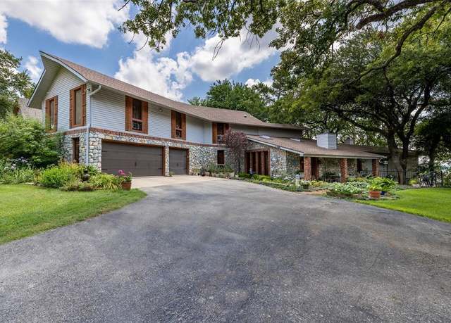Property at 13360 Miller Rd, Azle, TX 76020, 6 beds, 5 baths