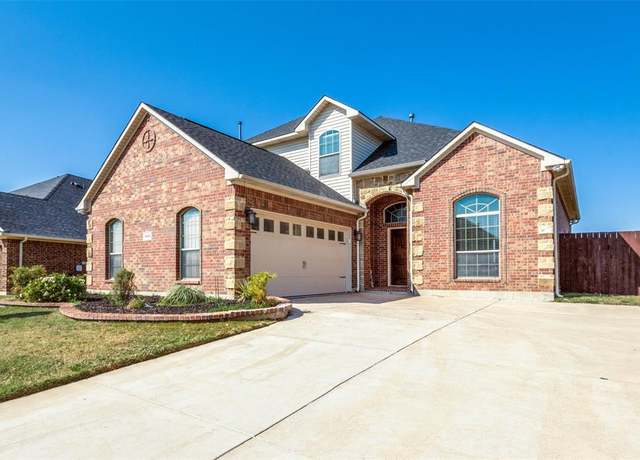 Property at 1403 N Webb Ferrell Rd, Arlington, TX 76002, 4 beds, 2.5 baths