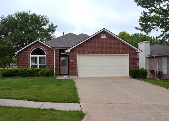Property at 2124 Stoneridge Dr, Keller, TX 76248, 3 beds, 3 baths