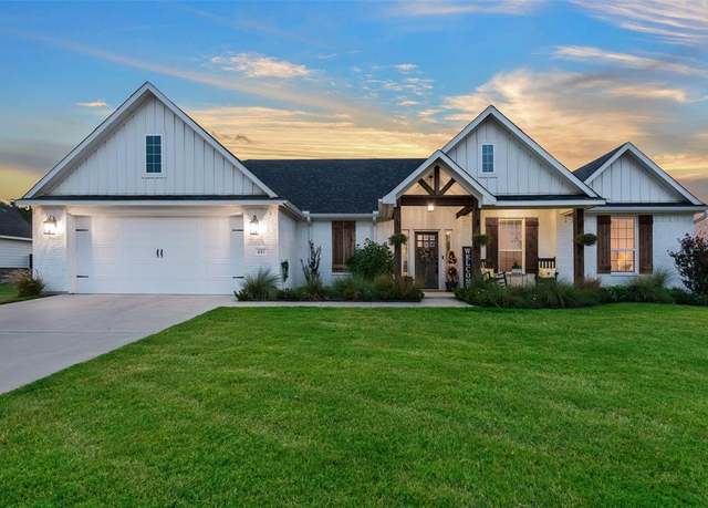 Property at 96 County Road 319, Valley View, TX 76272, 3 beds, 2 baths