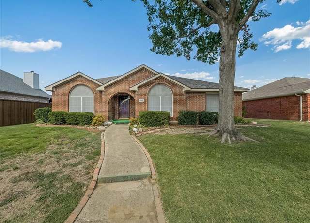 Property at 6905 Wilhelmina Dr, Sachse, TX 75048, 3 beds, 2 baths