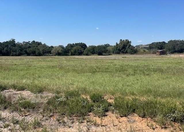 Property at 128 Aslan Rd, Poolville, TX 76487