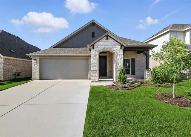 Property at 4937 Hitching Post Dr, Fort Worth, TX 76036, 4 beds, 2 baths