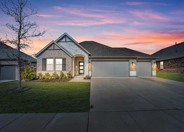 Property at 526 Royal Pine Dr, Fate, TX 75087, 4 beds, 2.5 baths