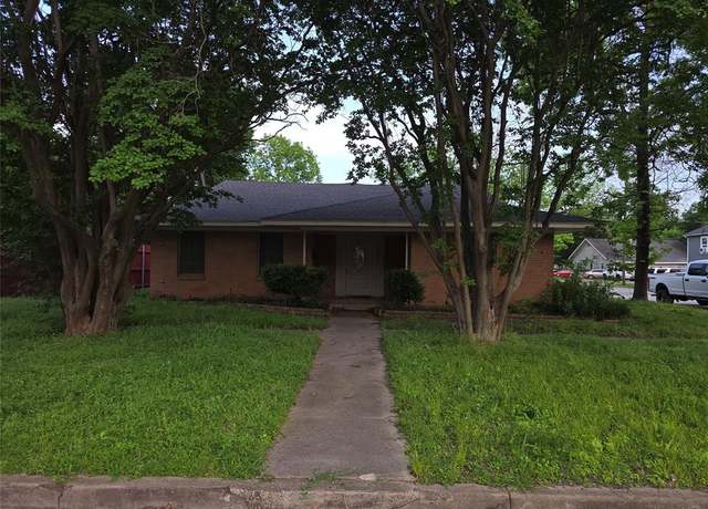 Property at 409 W Crockett St, Ennis, TX 75119, 3 beds, 3 baths