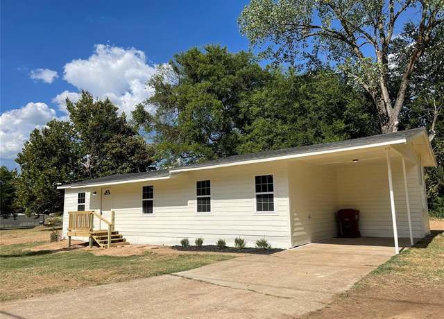 Property at 929 Holbrook St, Mount Vernon, TX 75457, 3 beds, 2 baths