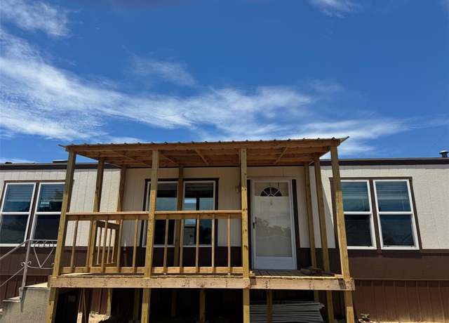 Property at 3210 Robinhood Dr, Granbury, TX 76048, 3 beds, 2 baths