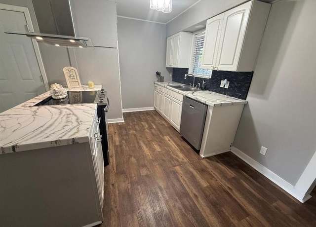 Property at 300 S Joyce St, Lacy Lakeview, TX 76705, 3 beds, 2 baths