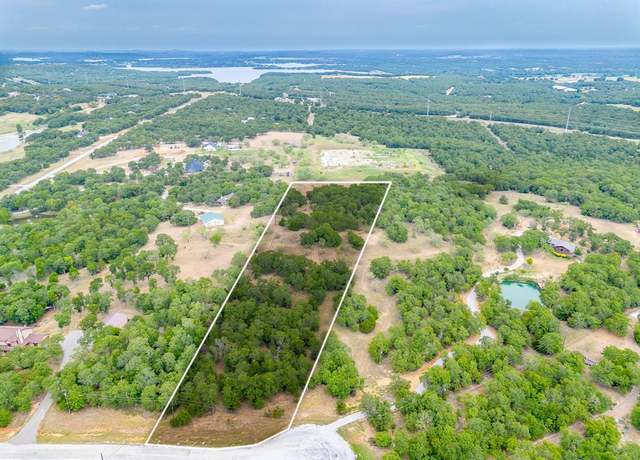 Property at 205 Pheasant Run, Sunset, TX 76270