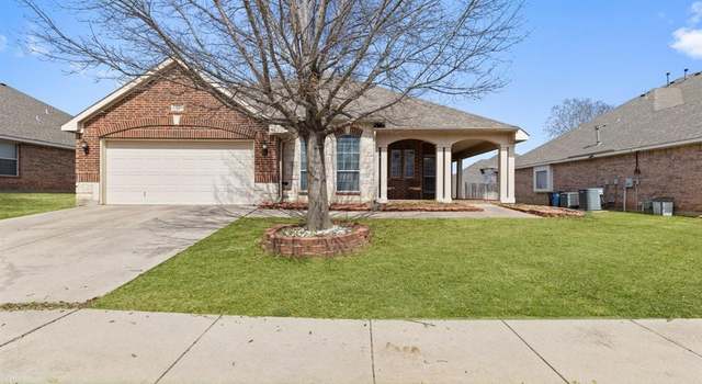 Photo of 18 Lucas Ln, Edgecliff Village, TX 76134