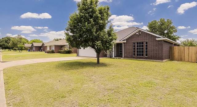 Photo of 307 Apache Trl, Alvarado, TX 76009