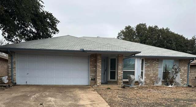 Photo of 2604 Green Ridge St, Fort Worth, TX 76133