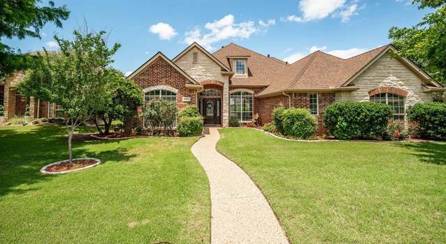 Photo of 2509 Waters Edge Dr, Granbury, TX 76048