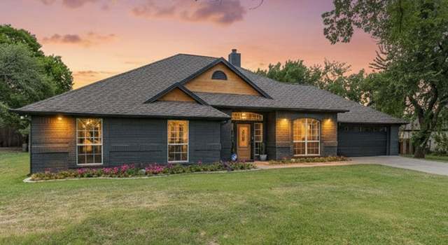Photo of 819 Norton St, Weatherford, TX 76086