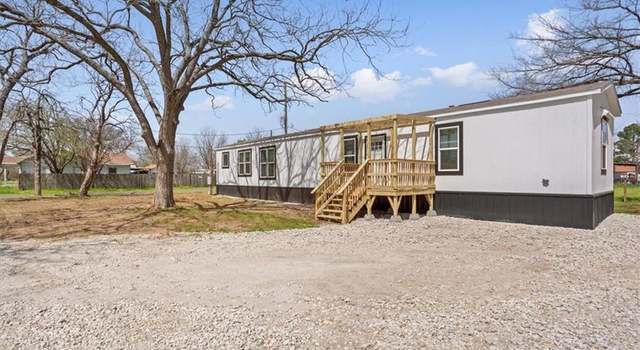 Photo of 404 E Collins St, Bremond, TX 76629