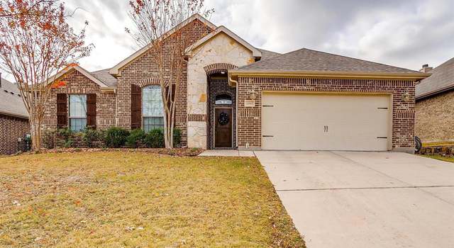 Photo of 10965 Silver Horn Dr, Fort Worth, TX 76108