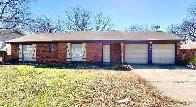 Photo of 213 Laura Dr, Burleson, TX 76028