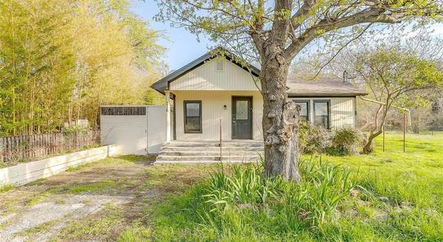 Photo of 4216 Poinsetta Dr, Fort Worth, TX 76114