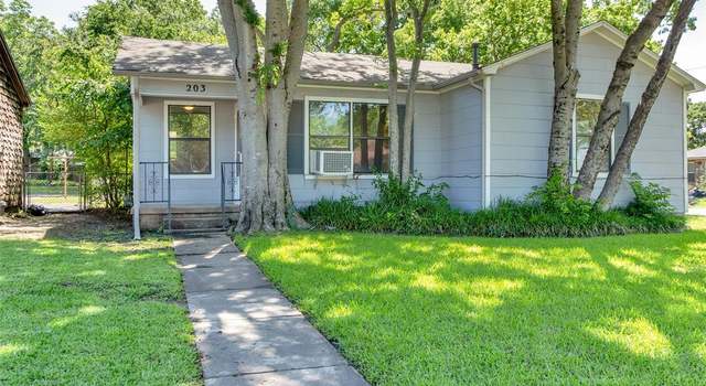 Photo of 203 N Tolbert Ave, Sherman, TX 75092