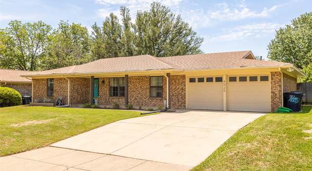 Photo of 4025 Aragon Dr, Fort Worth, TX 76133