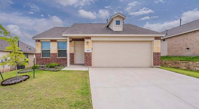 Photo of 8321 Bell Ridge Ln, Fort Worth, TX 76123