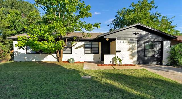 Photo of 4458 Burke Rd, Fort Worth, TX 76119