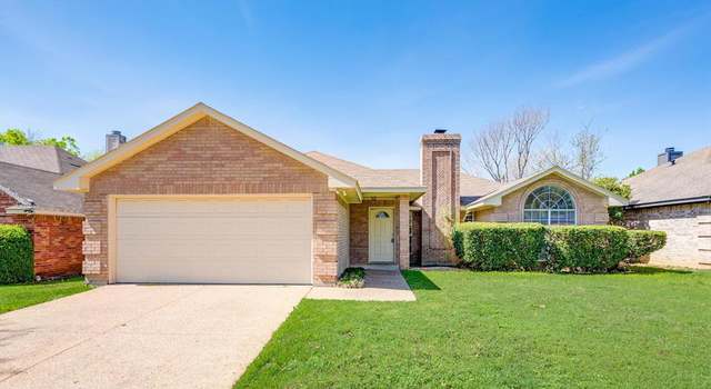 Photo of 7940 Clear Brook Cir, Fort Worth, TX 76123