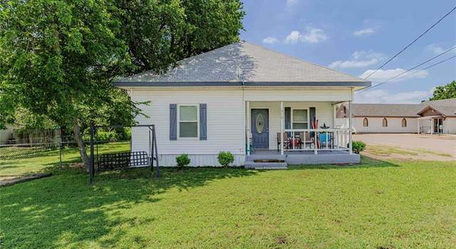 Photo of 510 E Frederick St, Riesel, TX 76682