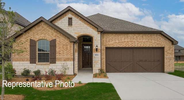 Photo of 1316 Beaumont Ln, Red Oak, TX 75154