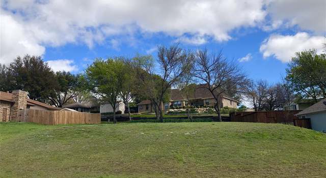 Photo of 8812 Hidden Hill Dr, Fort Worth, TX 76179